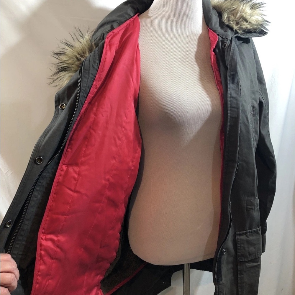 Gap Khaki Green Jacket With Fleece Lining & Faux Fur Hood - Womens L, Bust 21” - Picture 3 of 5